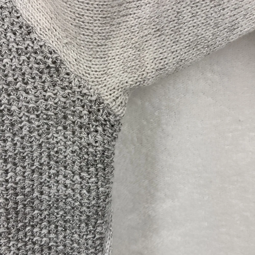 Kenneth Cole Women’s Raglan Silver Gray Sparkle Sweater sz Small